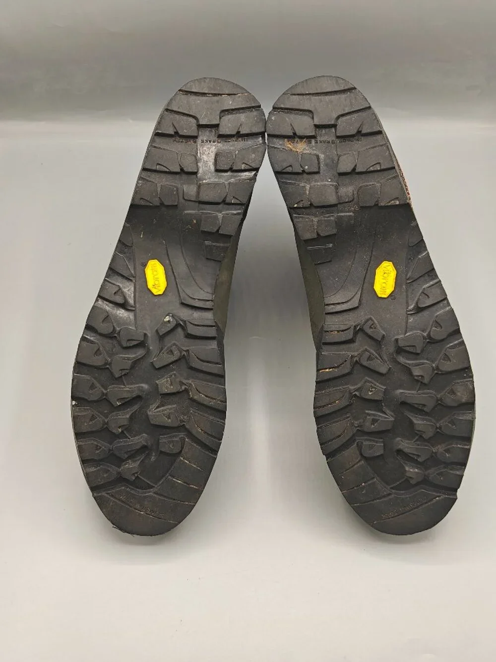 La Sportiva Trango Tech Leather GTX Men's Size 13.5 Boots, Carbon (no insole)